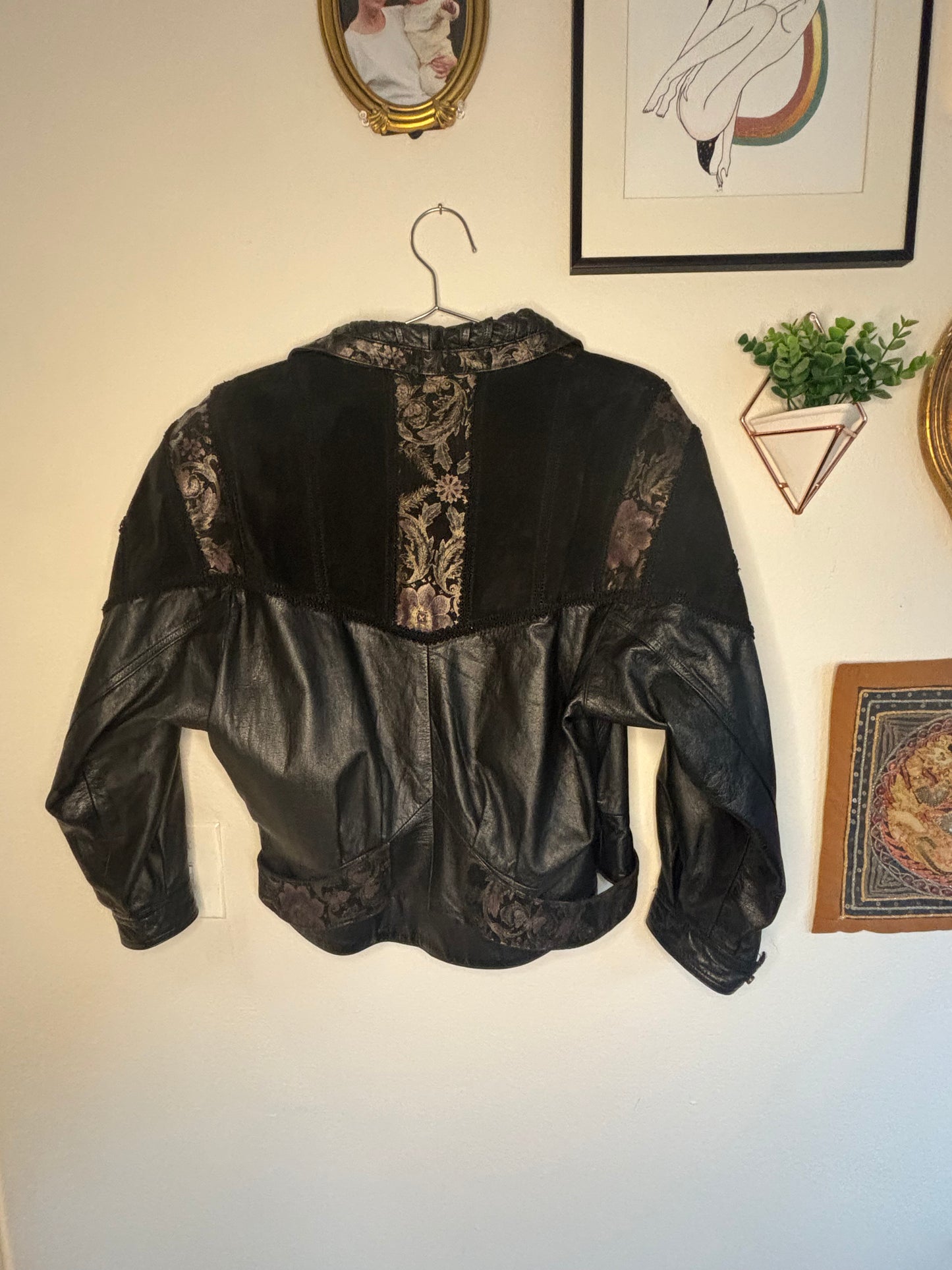 SUZIE'S Vintage Black Leather Jacket